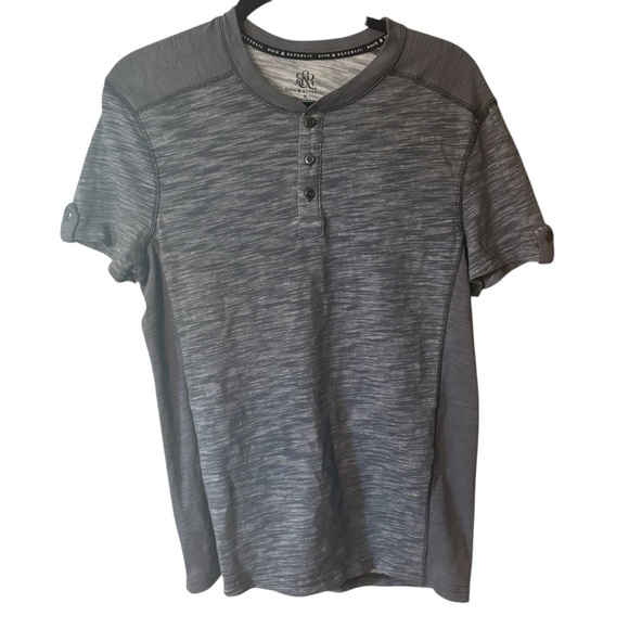 Rock & Republic Other - Rock & Republic Men’s Tee Medium Charcoal Gray Short Sleeves Henley Cotton/Poly